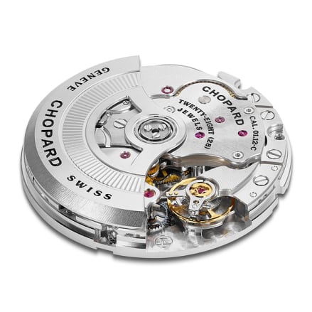 Gros plan sur le mouvement de la montre suisse Chopard