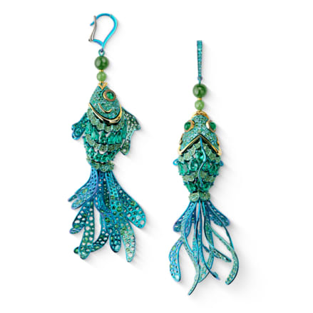 Luxurious fish earrings.